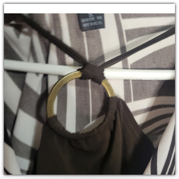 IZ Byer California faux wrap style top size small - Picture 3 of 5